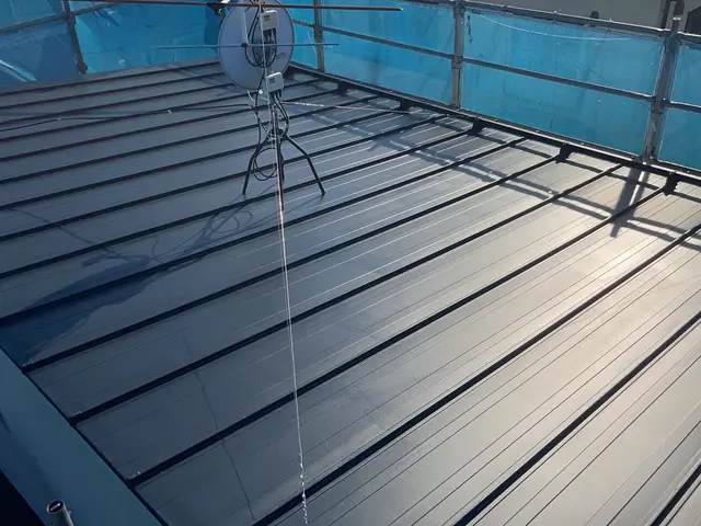 【錆・劣化を防ぐ】♦︎屋根塗装♦︎／安心の職人直営店サービスの画像