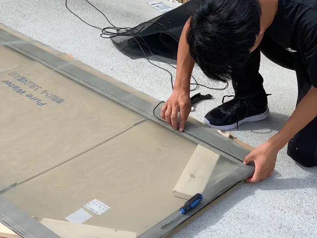 〈※追加料金一切なし〉スピーディに当日仕上げ！一枚からでも出張取り付け致します！サービスの画像