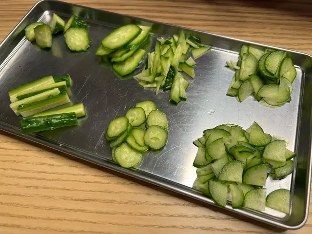 写真の私が伺います。掃除も運転もお任せ下さい！サービスの画像