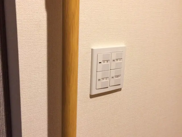 手すりで日常をもっと便利に♪面倒な手すり本体の用意も行います！サービスの画像