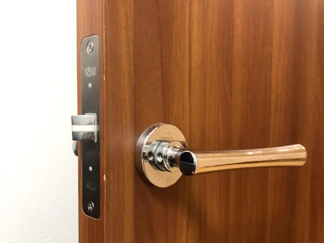 室内ドア、引き戸の鍵の取り付け・東京・千葉・神奈川・埼玉・茨城サービスの画像