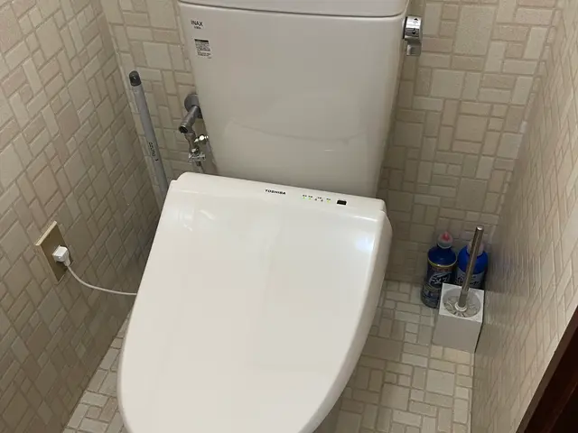 トイレットペーパーホルダー交換サービスの画像