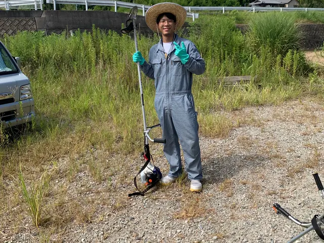 手のつけられない程の草刈り！喜んで引き受けます！もちろん少量の草刈りもOK！サービスの画像