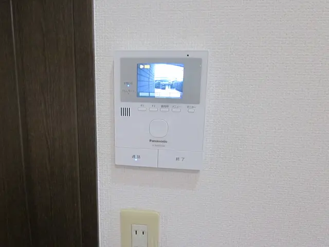 【経験豊富な職人が揃ってます】すべて自社対応！損害保険加入済み◆駐車場代当店負担サービスの画像