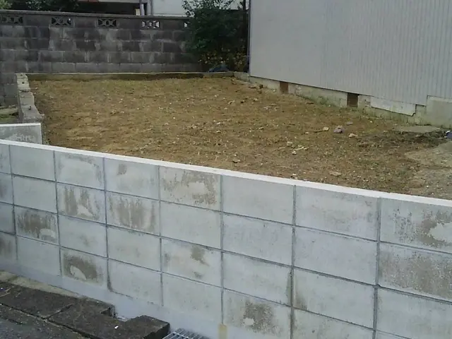 【PayPay・カード決済OK】草むしりは袋詰め3袋まで無料です。サービスの画像