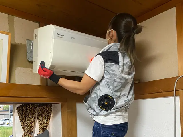 ◎ 女性スタッフ在籍　◎ 自社スタッフがお伺いします　【エアコン処分費無料】サービスの画像