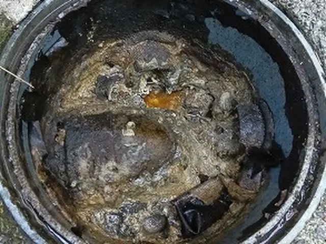 【年中無休】土日祝大歓迎！排水口の臭いや排水不良を感じたら早めの対応が必要です！サービスの画像