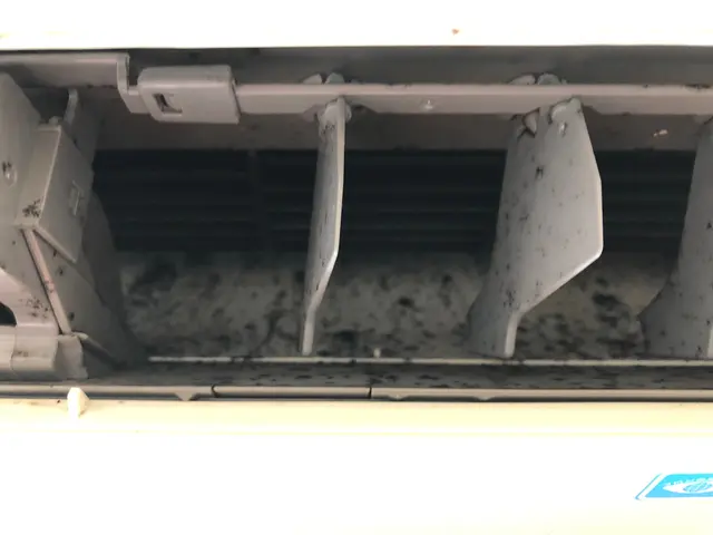 プロの技術でエアコン分解高圧洗浄！サービスの画像