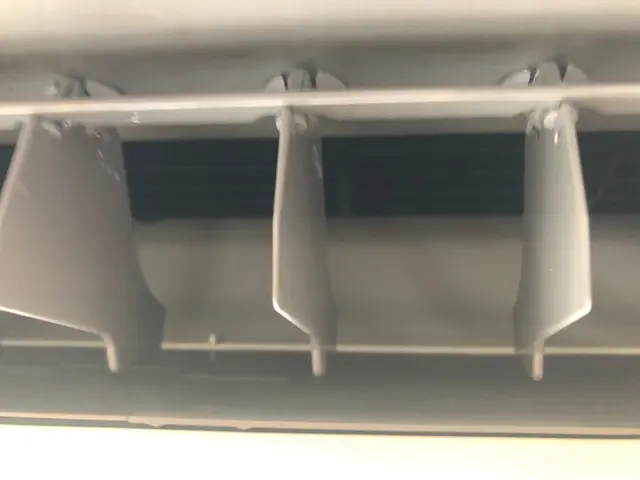 プロの技術でエアコン分解高圧洗浄！サービスの画像