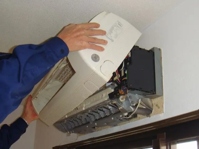 【枚方・交野 メイン】お掃除ロボエアコンも追加料金なし！安心のクリーニングです！サービスの画像