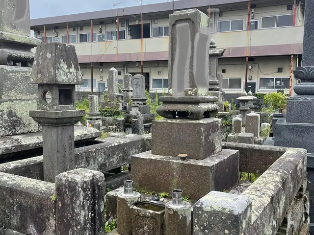 お墓の掃除サービスの画像