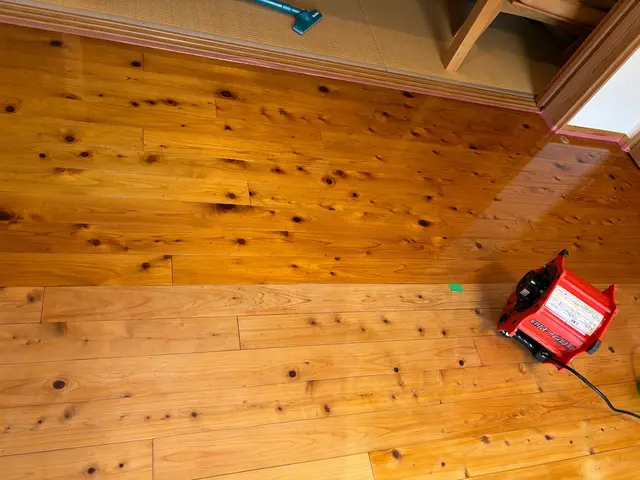 フロアクリーニング&ワックスの事なら田中清掃へお任せサービスの画像