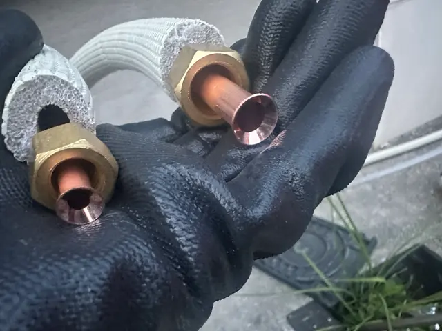 エアコン修理【水漏れ・ガス漏れ・ガス充填】営業時間外緊急対応ご相談ください\★/サービスの画像