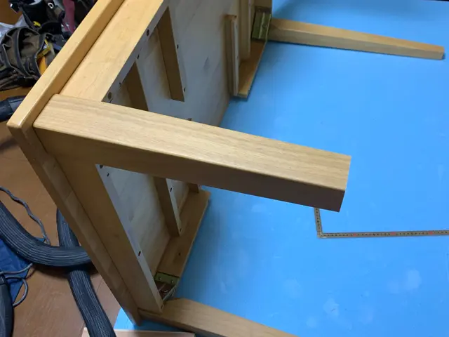 今の暮らしに合わせて高さもチェンジ！テーブル、椅子の高さ調整サービスサービスの画像