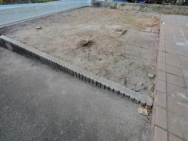 当店の草刈りは刈払い機でもとても綺麗に仕上げます♪サービスの画像