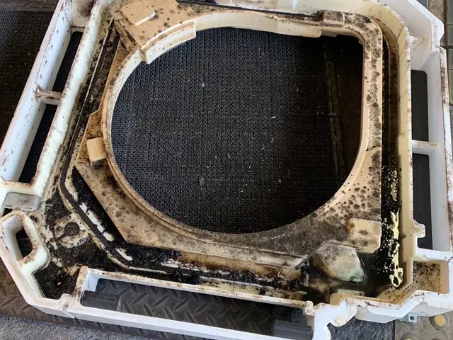 【そろそろやろうかな？そんな依頼増えてます！】埋め込みエアコンクリーニングサービスの画像