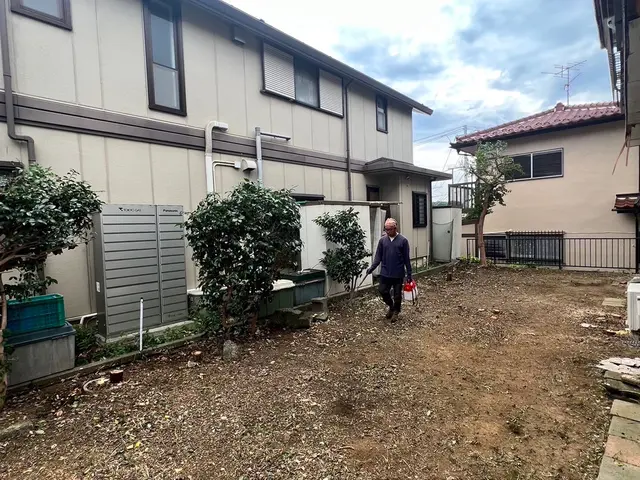 自信の完全自社施工◇女性スタッフ同行可能◇安心の損害保険加入済みサービスの画像