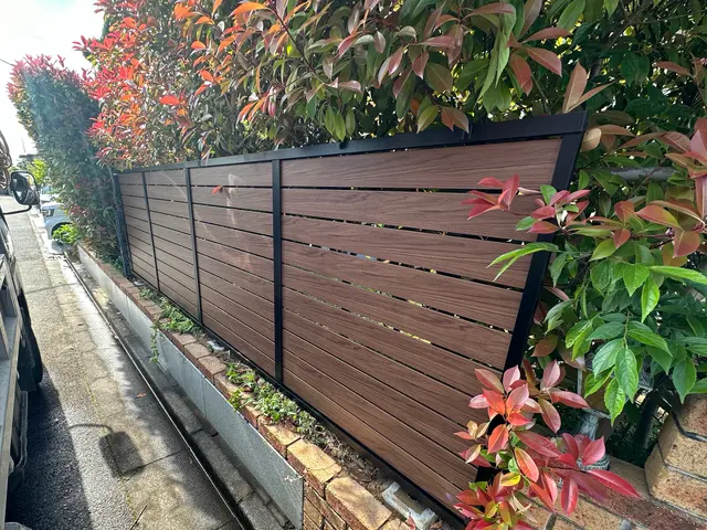 フェンスの取り付け 撤去サービスの画像