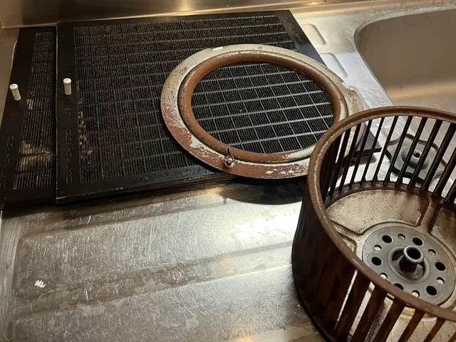 キッチン、換気扇、浴室の汚れをまとめて綺麗に！子育て家庭に選ばれる徹底清掃サービスの画像