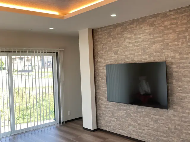 壁掛けテレビ設置サービスの画像