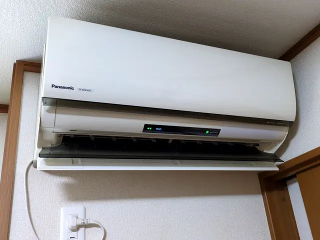 エアコン 取付・取外・移設等 カード支払い可！ 事前に画像確認でお見積！サービスの画像