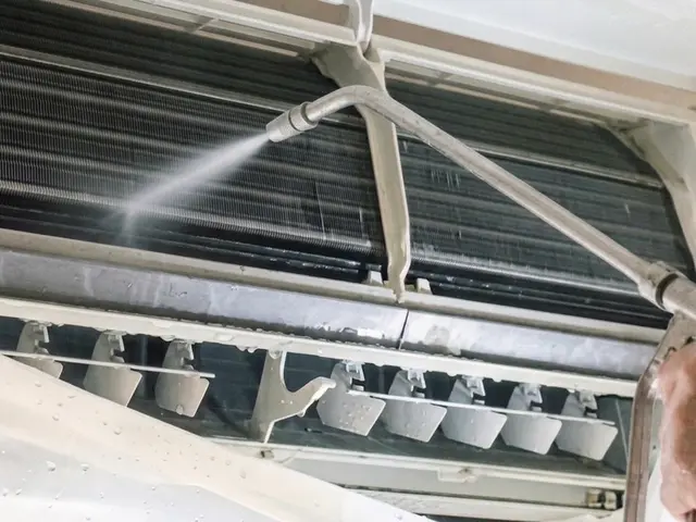 [今だけの特別価格] 抗菌コートサービス　駐車場代無料　[お掃除機能付き対象外]サービスの画像