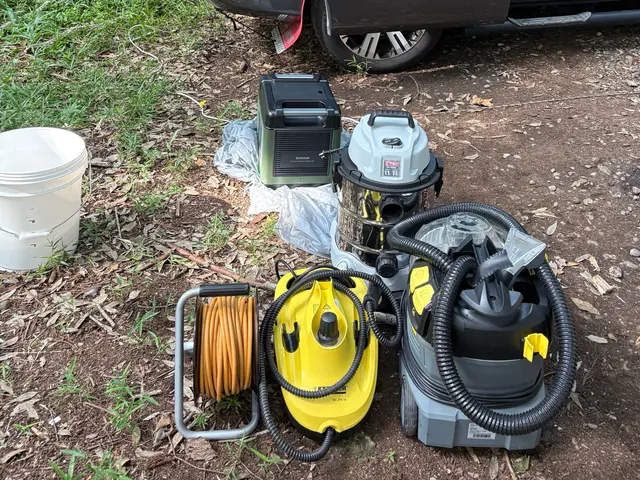 車内清掃【新車の輝きに近づけます】お客様安心の損害保険加入済み。サービスの画像