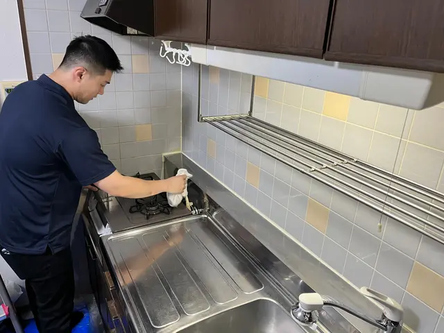 10月中にご依頼の方へ実施中★業界最長！一週間の施工保証付き １２,１００円！！サービスの画像