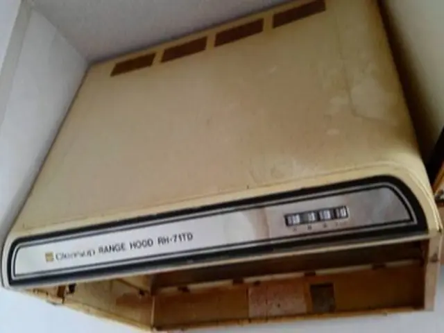 CMでおなじみのアイコーポレーション！換気扇クリーニングも弊社にお任せ下さい☆サービスの画像