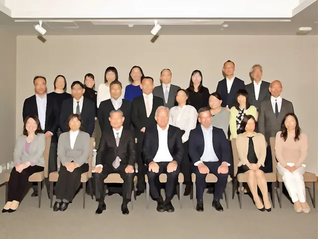 【最短2時間仕上げ】東京富士カラー 文字入り集合写真撮影！笑顔の写真に自信有！