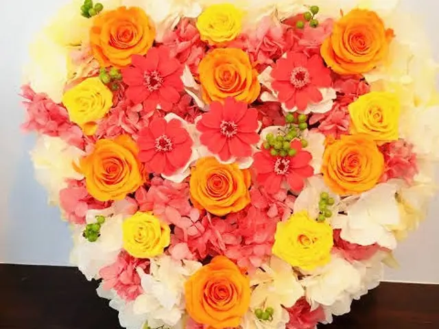 プリザーブドフラワー、ドライフラワー、造花◆心温まるフラワーアレンジメント