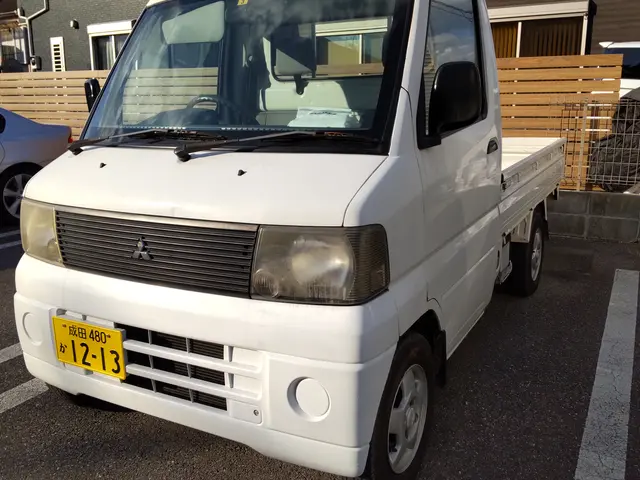 物置解体お任せください。信用第一。コスパ最高級。回収費軽トラ1台分は無料。サービスの画像