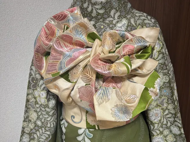 呉服店勤務経験者による基本に忠実な型崩れしない美しい仕上がり