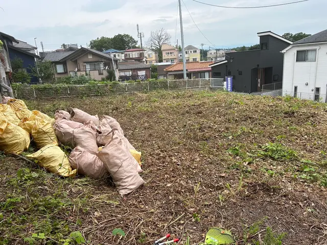 迅速・丁寧な対応◉草刈り機使用で広範囲の除草作業をサクッと作業！サービスの画像