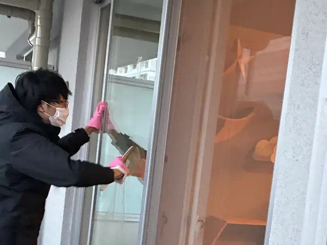 ★まだまだ駆け出しですが全力でやります★ お住まいの窓、サッシのご清掃承ります！サービスの画像