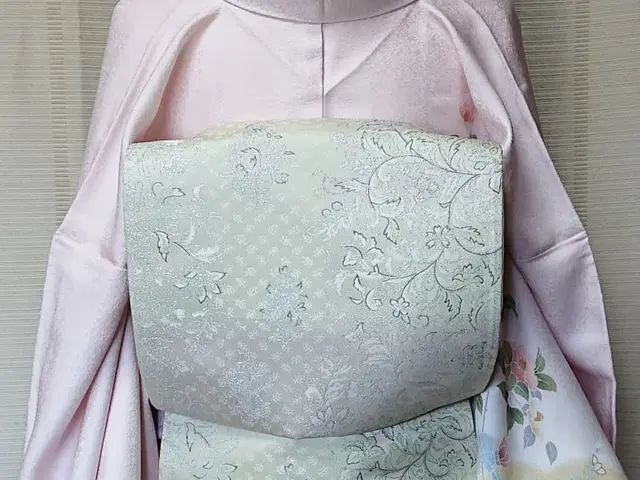 ≪訪問着付け≫女性着付け師がご自宅まで着付けにお伺いします！