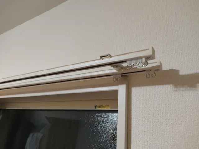 【店舗/ご家庭】ブラインド　カーテンレール取付サービスの画像