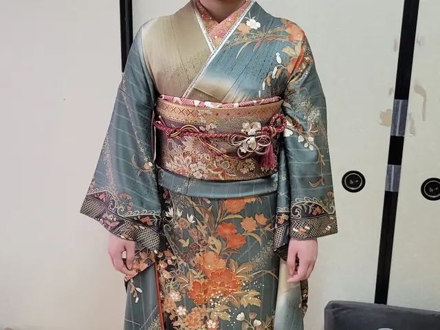 【YouTube 登録者数 1.8万人】着付け歴23年の経験