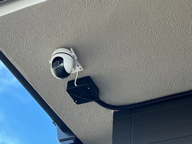 防犯カメラ工事！　有線、無線対応可能です！サービスの画像