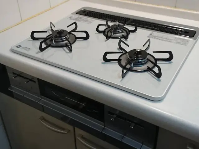 【口コミ１８００件達成】コンロ交換お任せください！サービスの画像