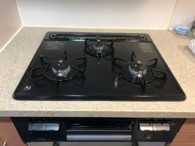【口コミ１８００件達成】コンロ交換お任せください！サービスの画像