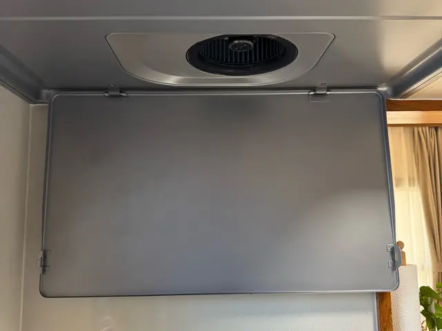 毎日使うレンジフード。頑固な油汚れはプロにお任せサービスの画像