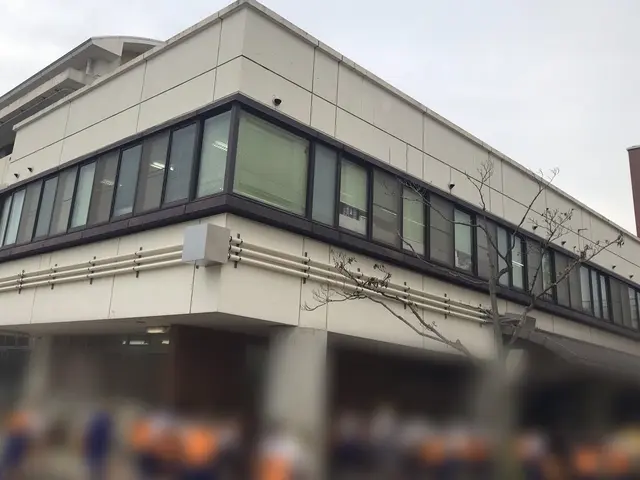 既存の窓ガラスに地震対策、UVカット対策、熱さ（暑さ）防止対策フィルムを！サービスの画像