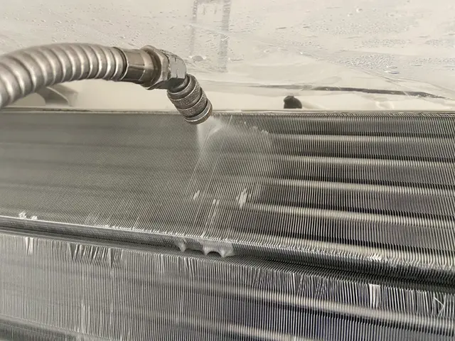 （エアコン早得祭）エアコン鹿児島県☆電気工事士○損害保険○カビ徹底洗浄サービスの画像