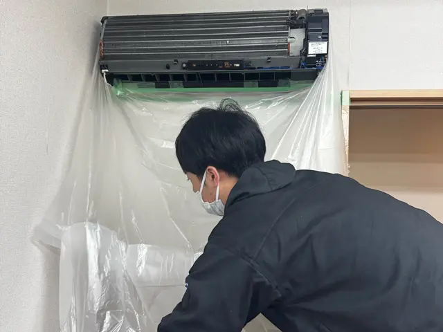冷房時期終わりこそエアコン清掃必須！冬の暖房を使われる方は是非この時期に◎サービスの画像