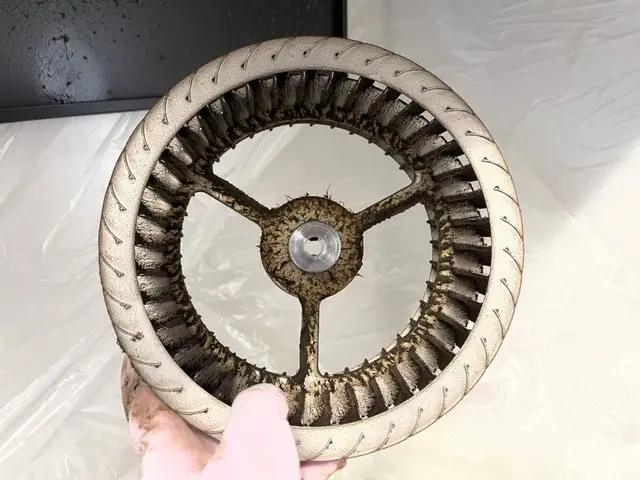 【女性スタッフも在籍◎】専用の薬剤で丁寧に仕上げます。新規の方限定¥10,000サービスの画像