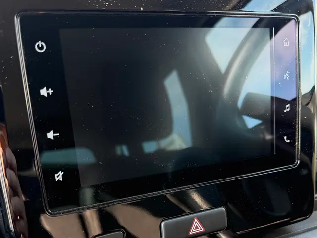 ディーラー様と提携の技術を活かした丁寧な作業をお約束いたします！サービスの画像