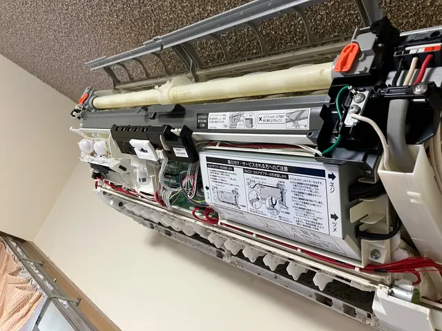 【エアコン専門店】土日祝も対応しております！複数人体制、サポート体制に自信あり！サービスの画像