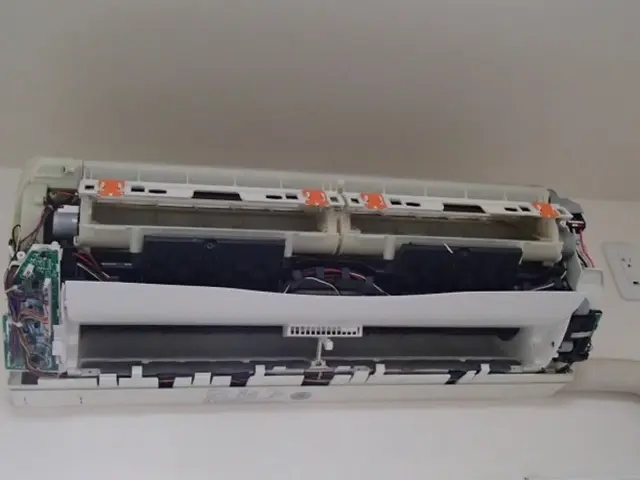 【エアコン専門店】土日祝も対応しております！複数人体制、サポート体制に自信あり！サービスの画像