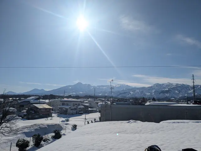 屋根の雪下ろし、雪かきいたしますサービスの画像